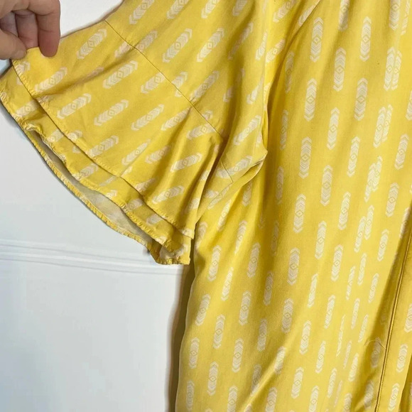 Matilda Jane | Brilliant Daydream Holden Hour Top Ruffle Sleeve V Neck - Picture 7 of 11